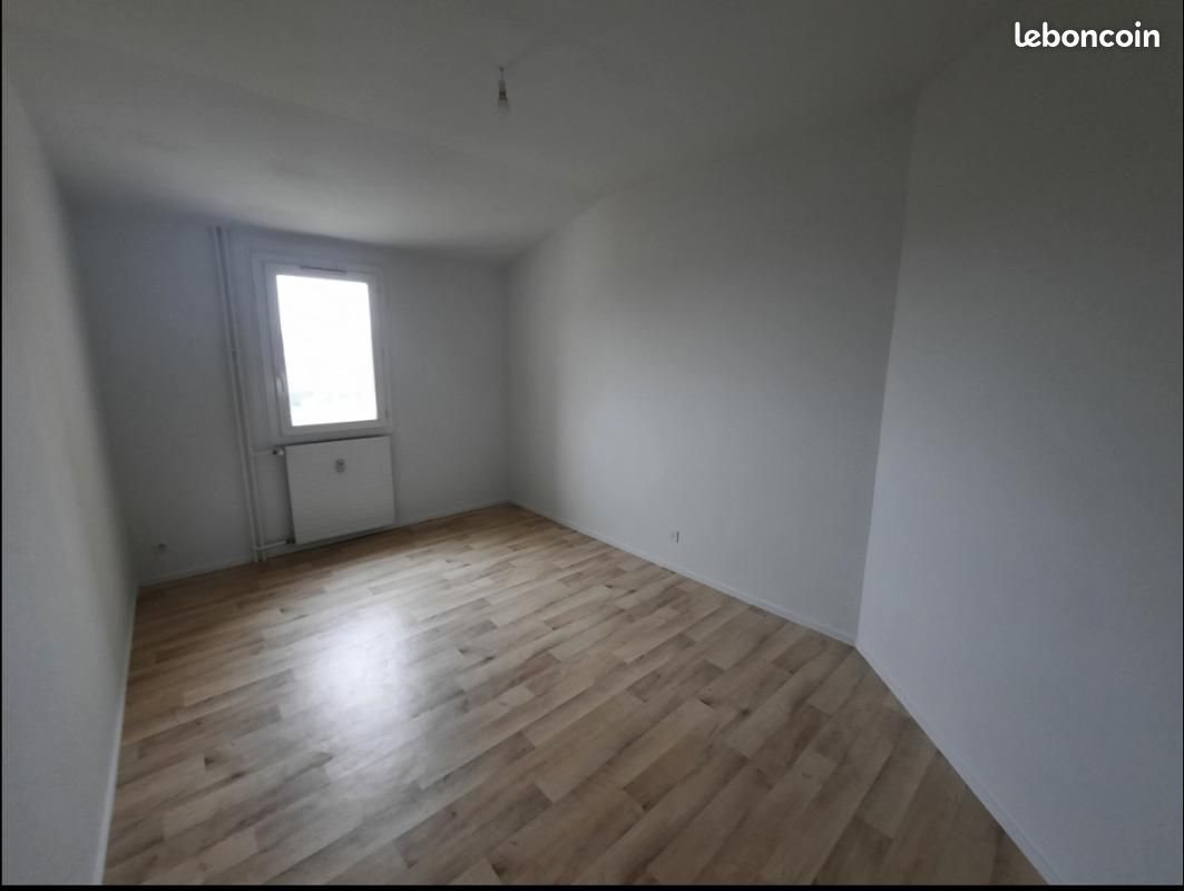 Appartement à louer, 82m², Blanzy