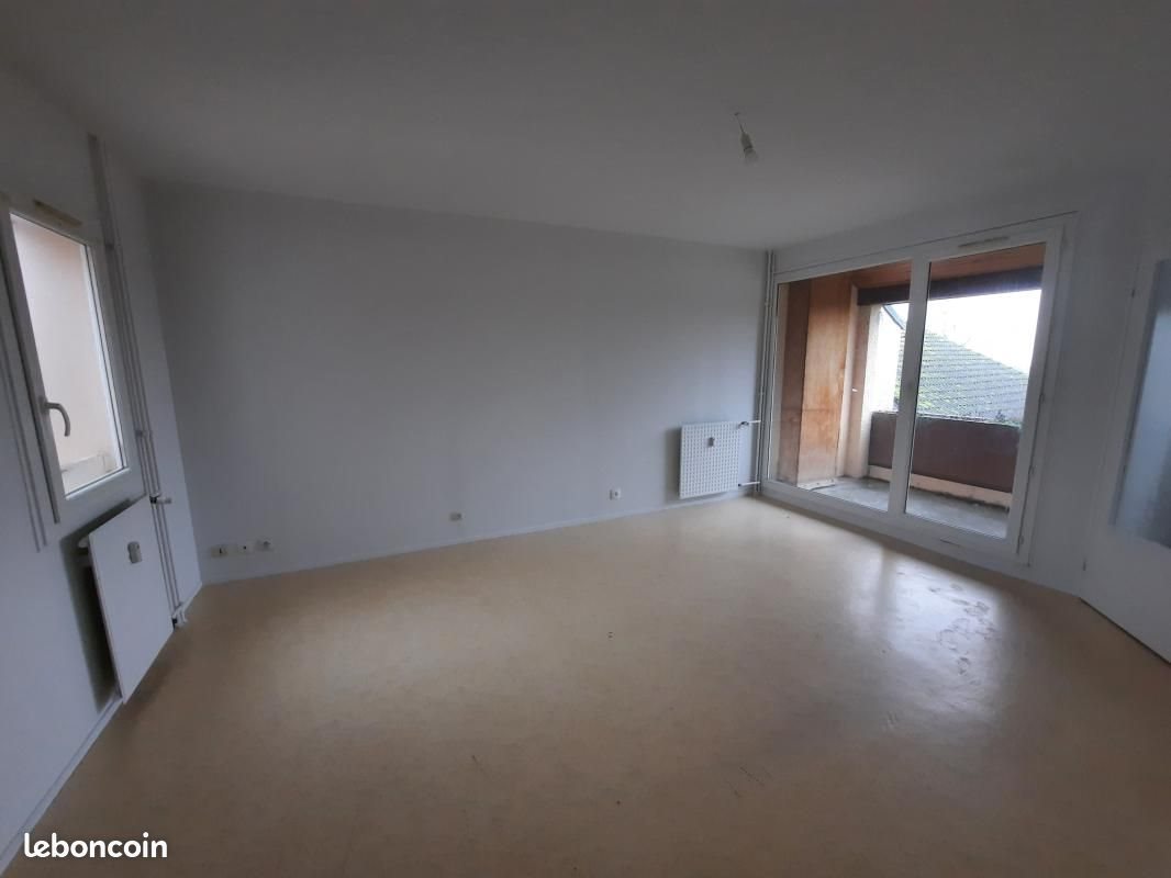 Appartement à louer, 82m², Blanzy