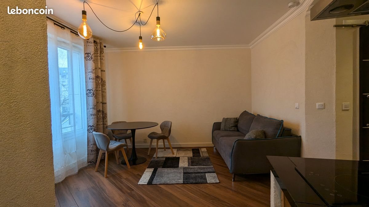 Appartement à louer, 29m², Cergy