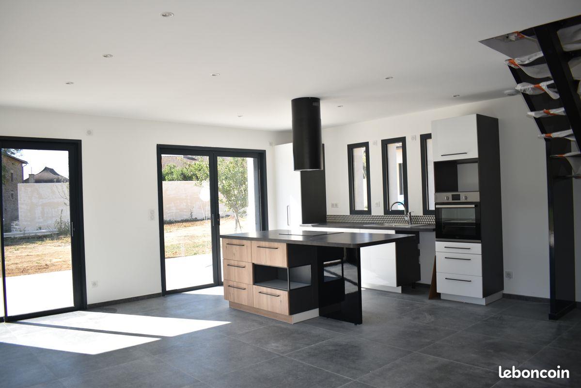 Maison à louer, 123m², Igé