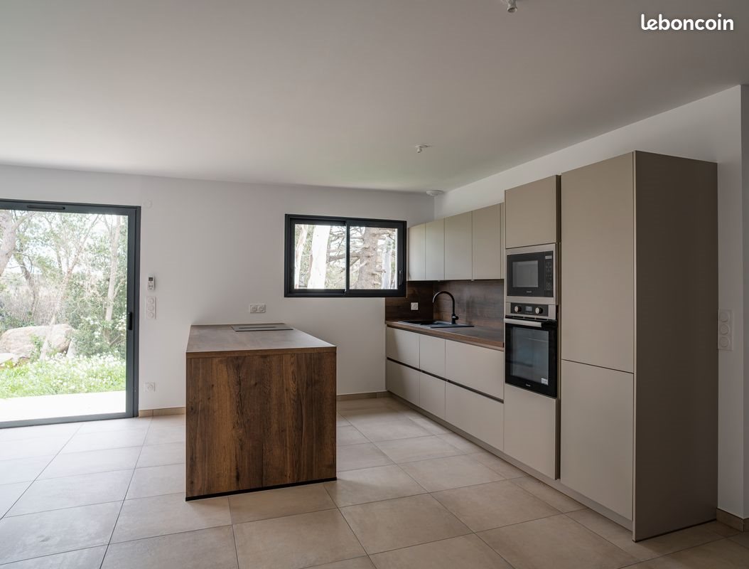 Maison à louer, 114m², Saint-Jean-Lasseille