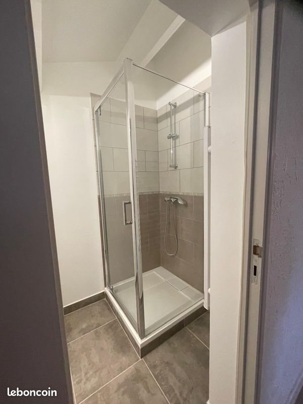 Appartement à louer, 32m², Saint-Etienne-les-Orgues