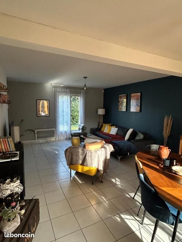 Maison à louer, 98m², Larçay