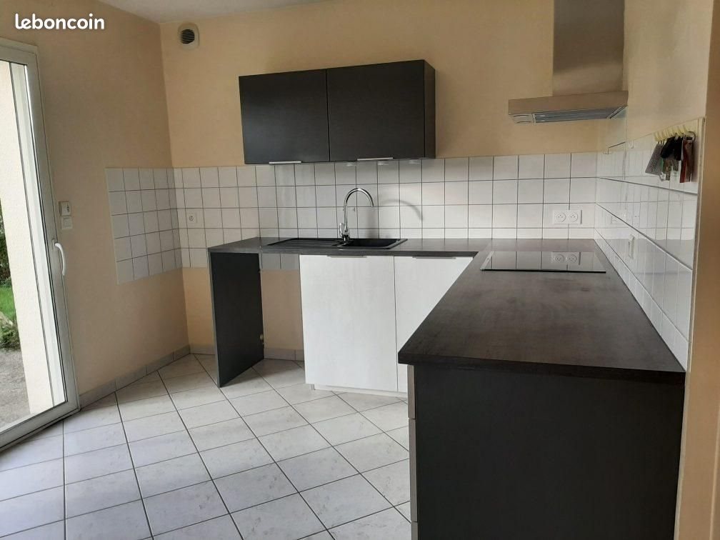 Maison à louer, 106m², Yquelon