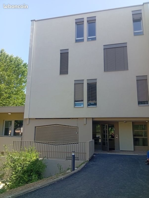 Appartement à louer, 18m², Pont-de-Chéruy