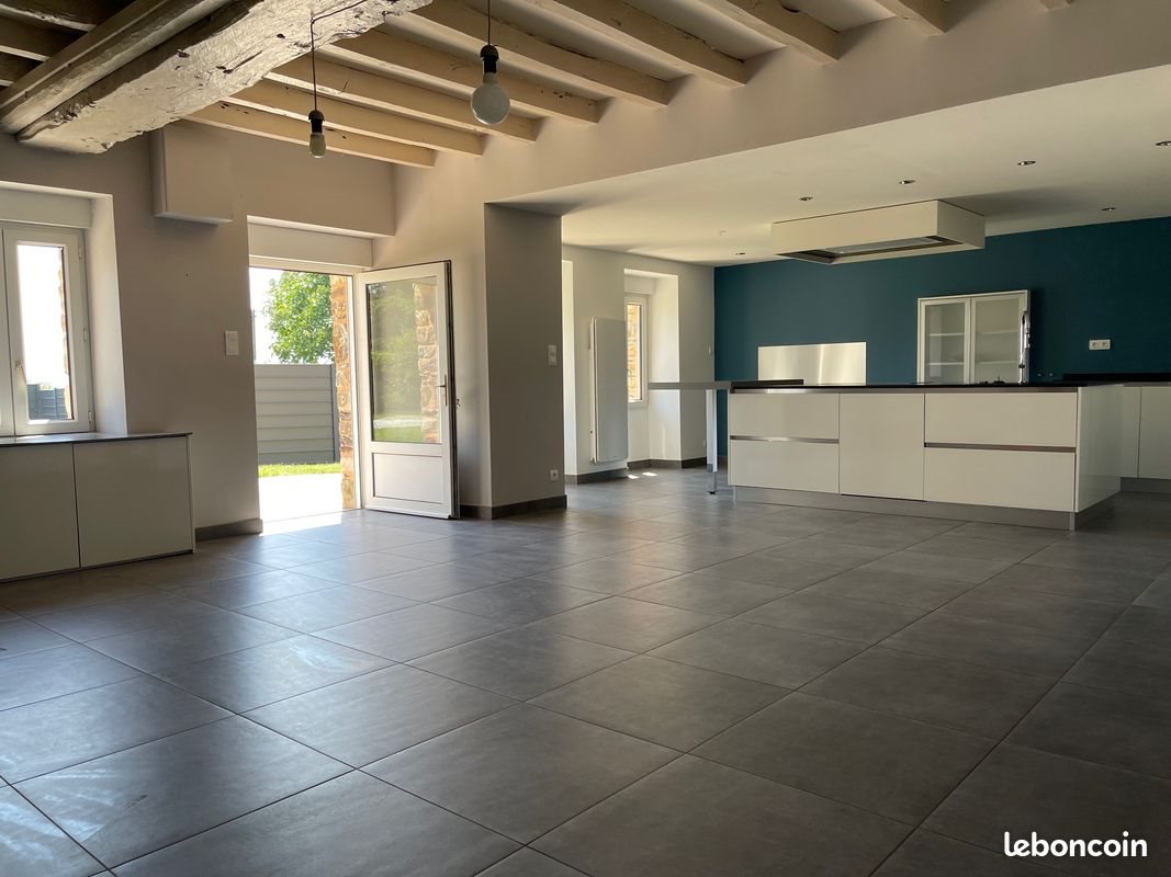 Maison à louer, 200m², Pléchâtel