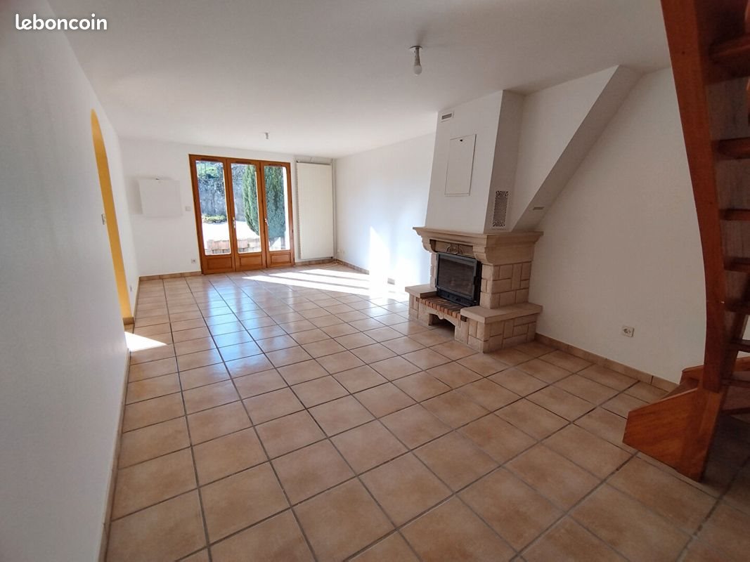 Maison à louer, 97m², Saint-Blaise-du-Buis