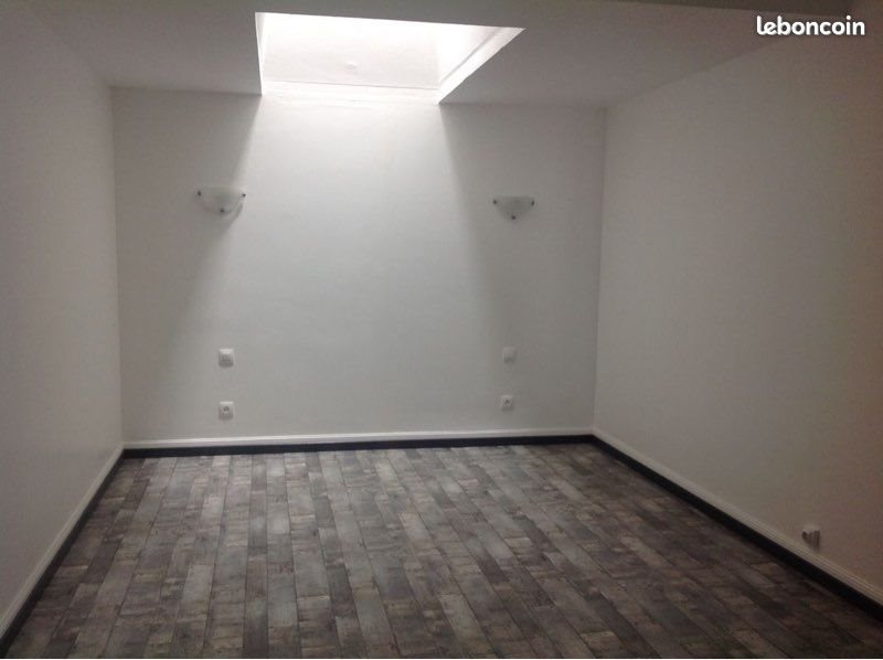 Appartement à louer, 81m², Confolens