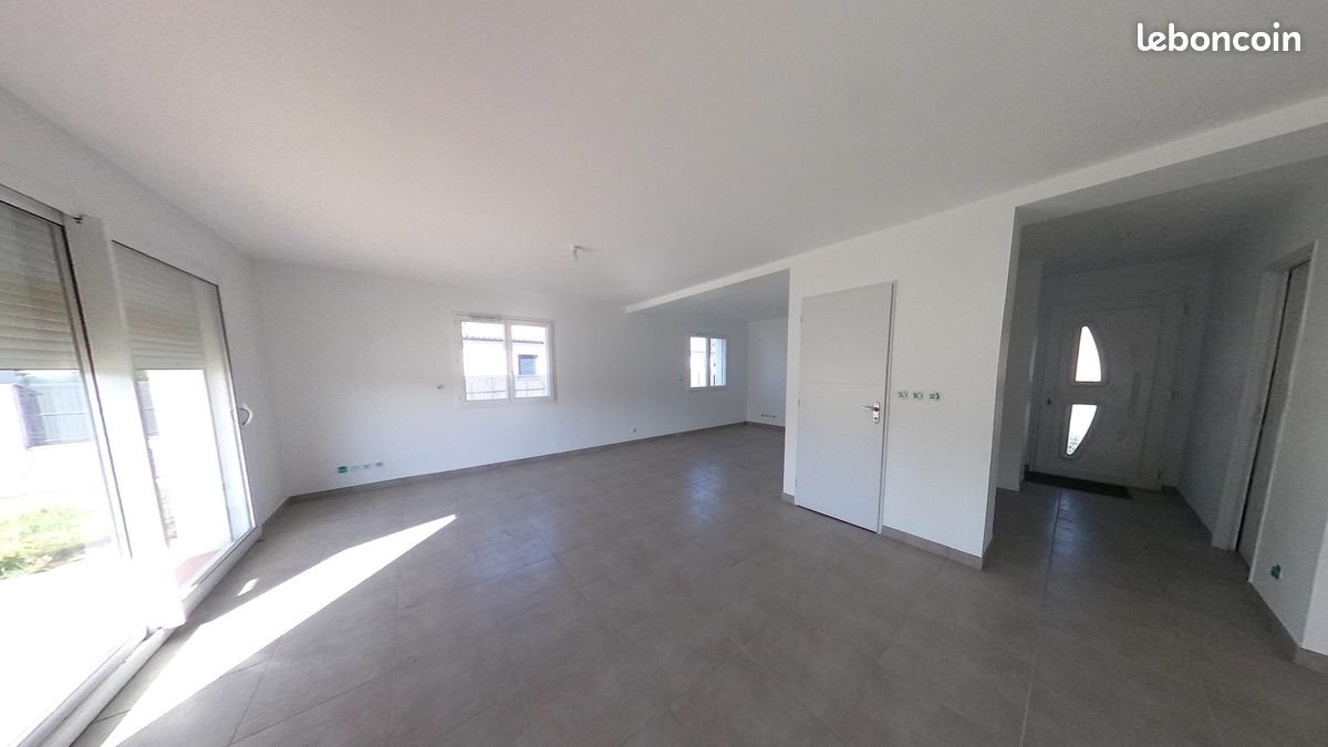 Maison à louer, 139m², Saint-Sulpice-la-Pointe