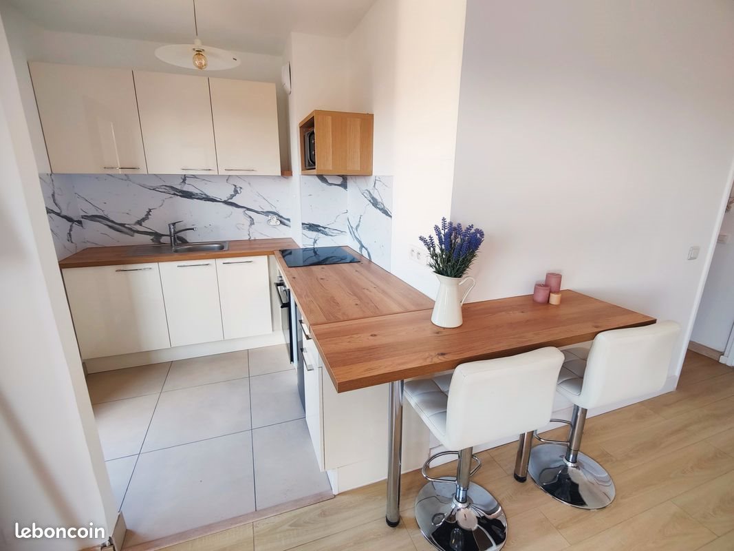 Appartement à louer, 28m², Marseille 6ème
