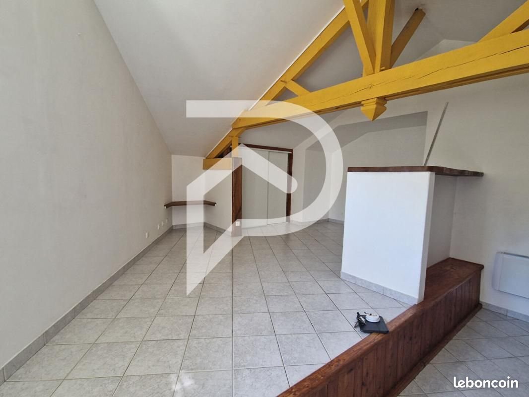 Appartement à louer, 30m², Montrem