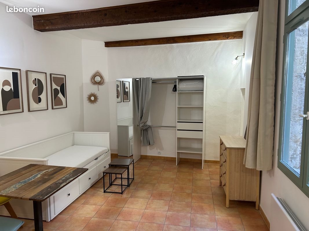 Appartement à louer, 26m², Nîmes