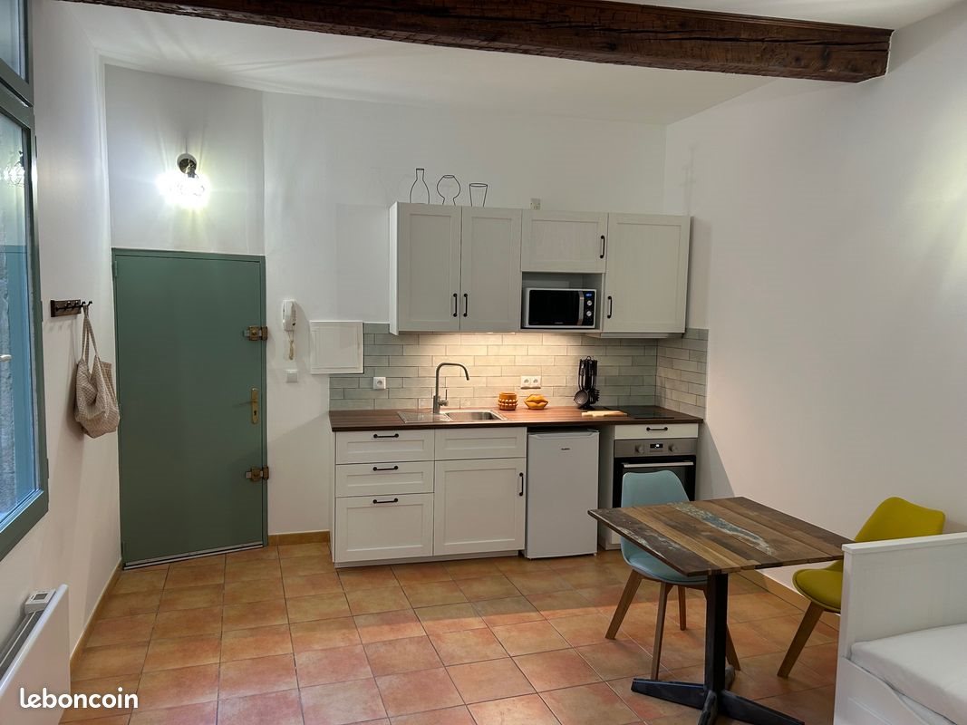 Appartement à louer, 26m², Nîmes