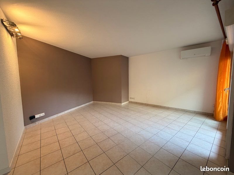 Appartement à louer, 60m², Vaison-la-Romaine