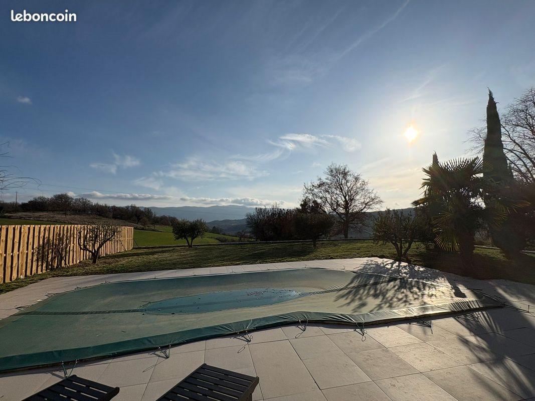 Maison à louer, 117m², Viens