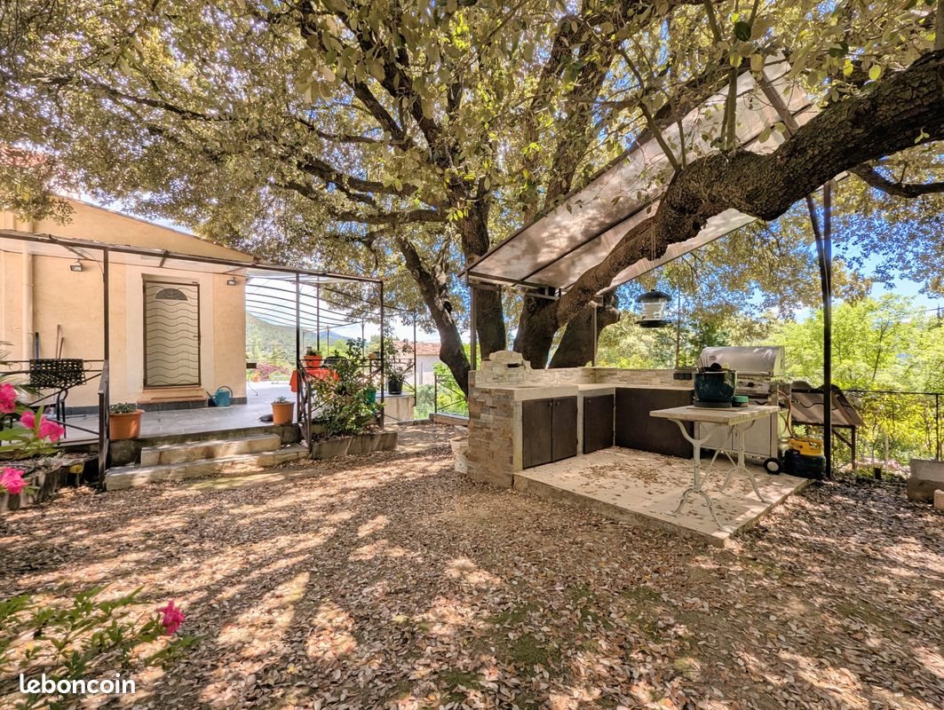 Maison à vendre, 130m², Cuges-les-Pins