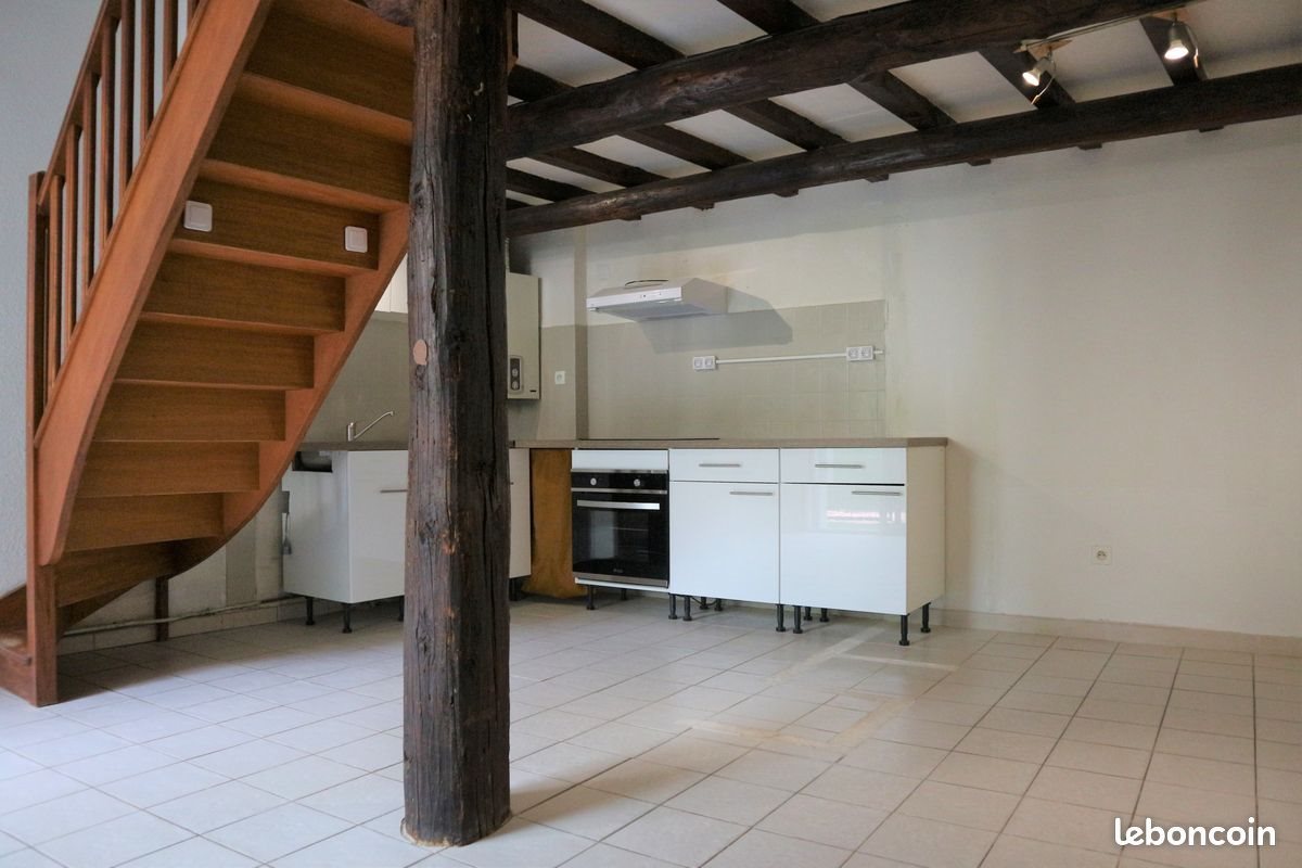 Appartement à louer, 46m², Nîmes