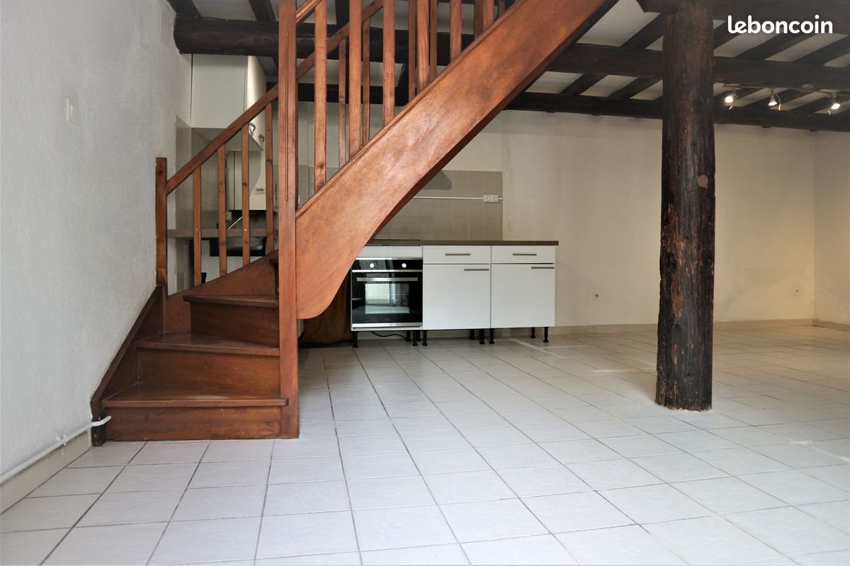 Appartement à louer, 46m², Nîmes