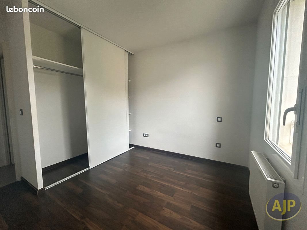 Appartement à louer, 51m², Montussan
