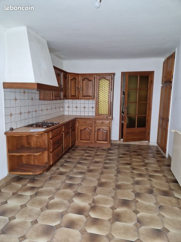 Maison à louer, 121m², Aramon