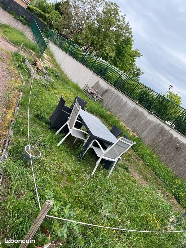 Appartement à louer, 80m², Norges-la-Ville