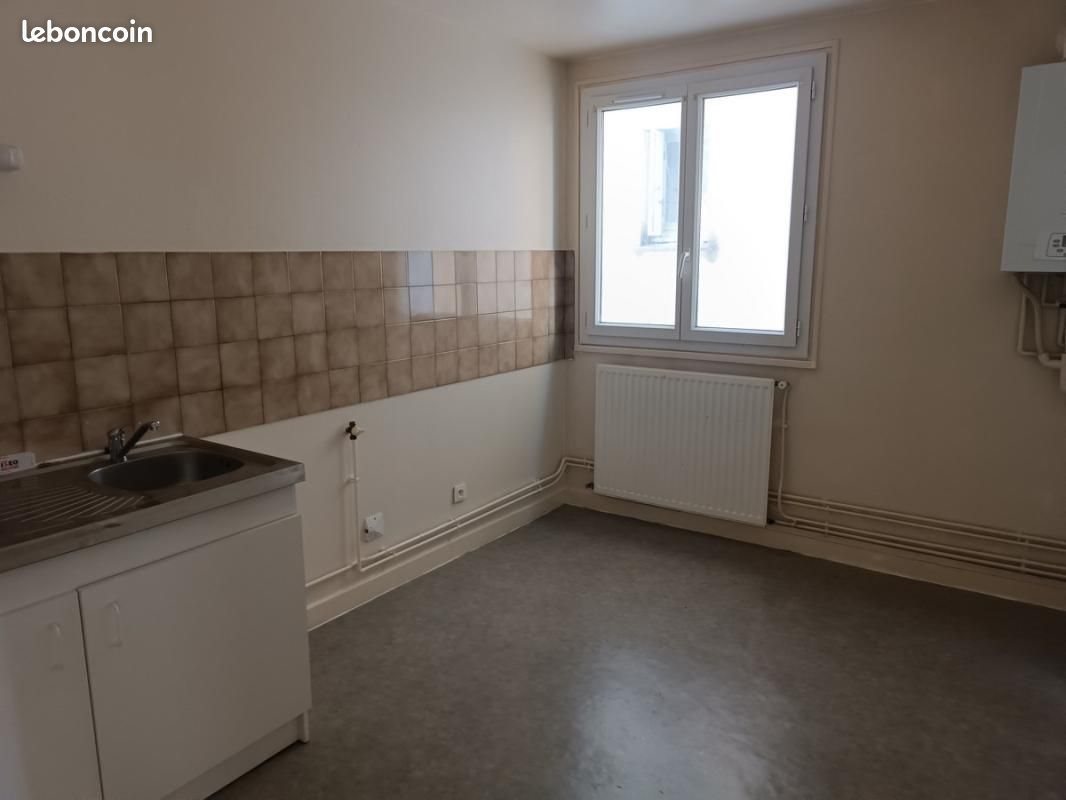 Appartement à louer, 44m², Murat