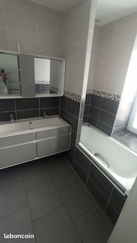 Appartement à louer, 81m², Crémieu