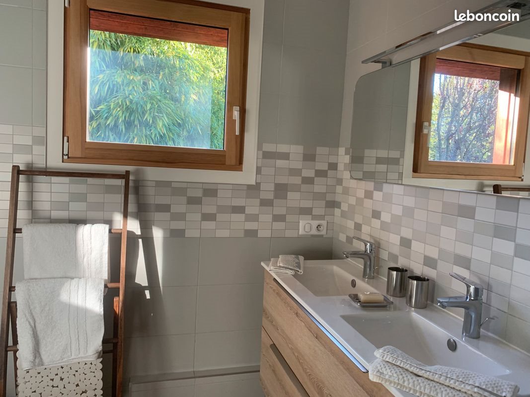 Appartement à louer, 55m², Menthon-Saint-Bernard