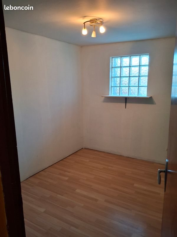 Appartement à louer, 40m², Vic-le-Comte