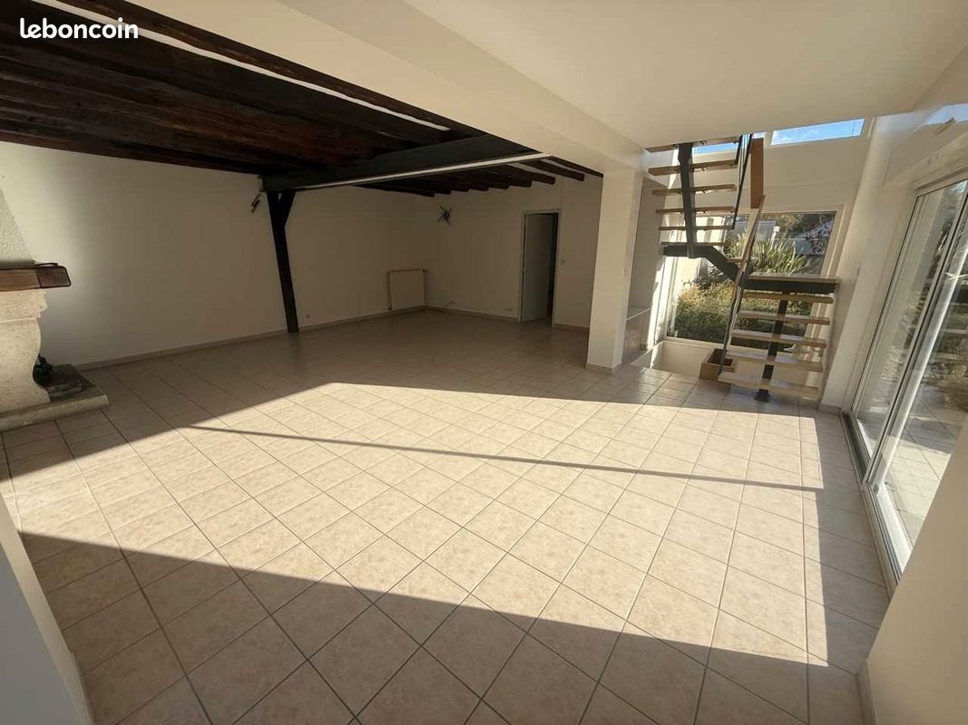 Maison à louer, 160m², Tours