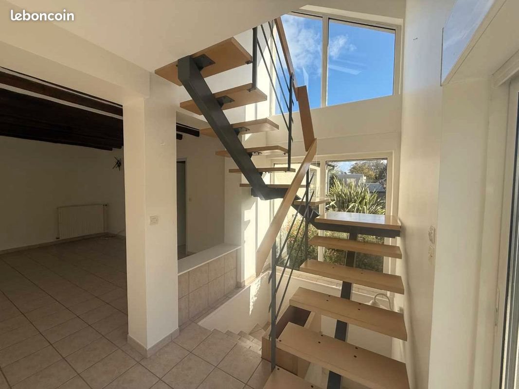 Maison à louer, 160m², Tours