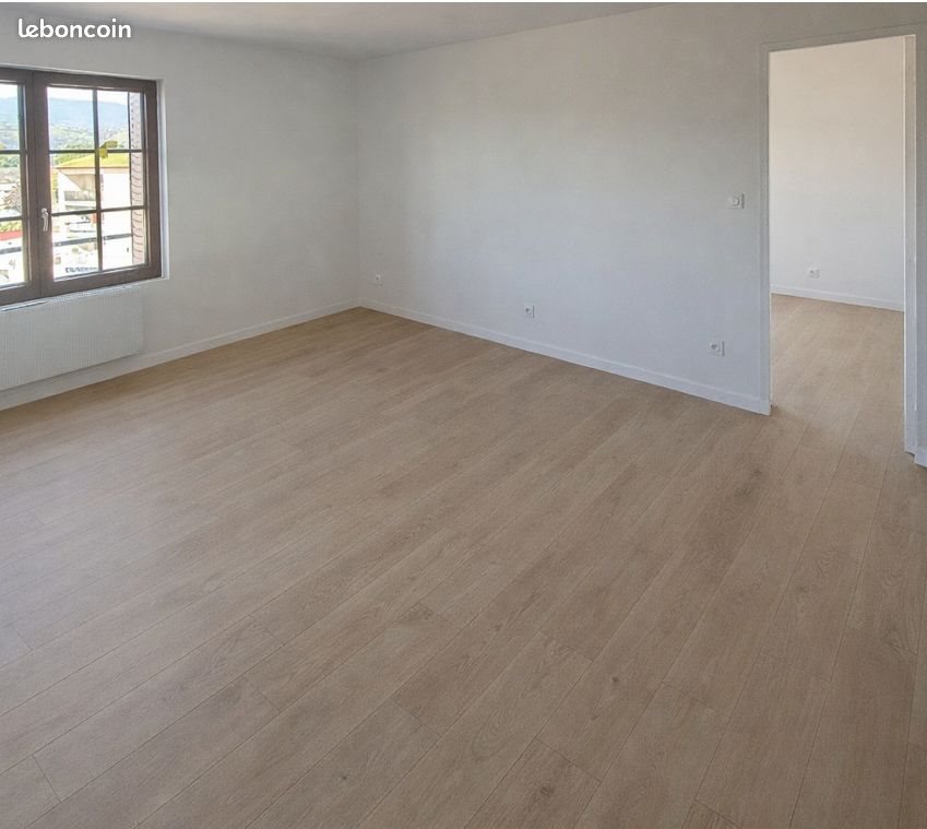 Appartement à louer, 48m², Roussillon