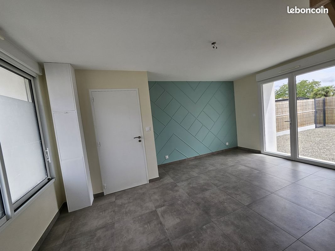 Maison à louer, 64m², Coëx