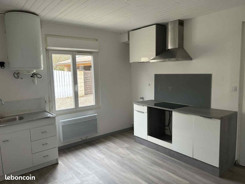 Appartement à louer, 40m², Ménesplet