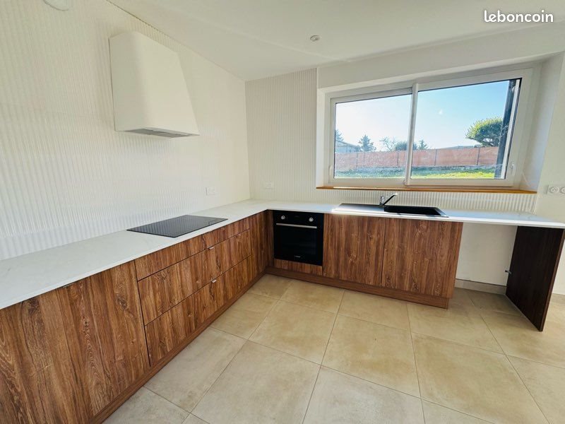 Maison à louer, 105m², Saint-Ciers-Champagne