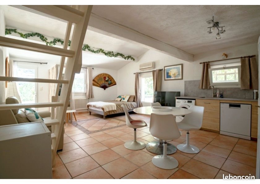 Maison à louer, 45m², Aramon