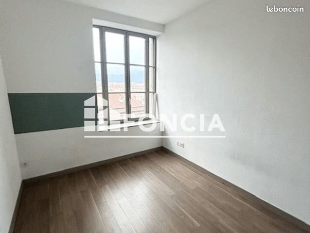 Appartement à louer, 111m², Saint-Etienne