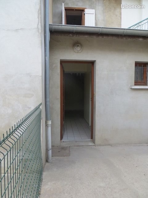 Appartement à louer, 49m², Pont-de-Chéruy