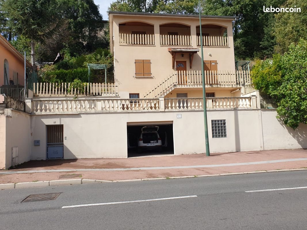 Maison à vendre, 140m², Saint-Priest-en-Jarez