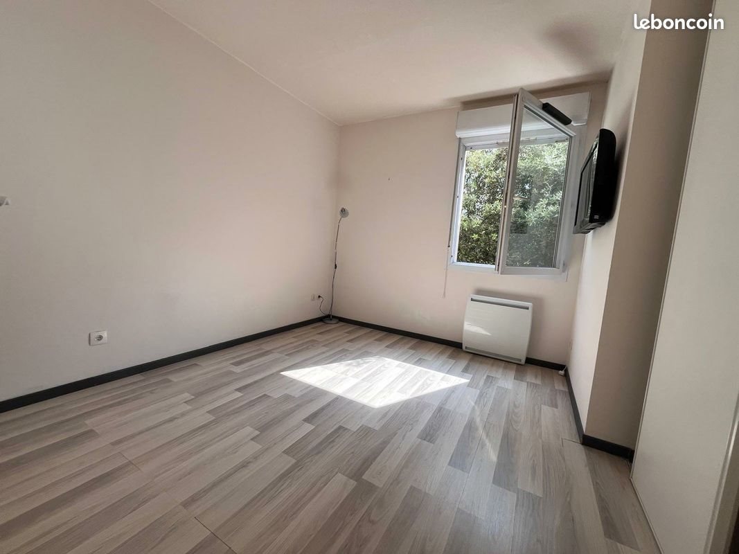 Appartement à louer, 64m², Nîmes