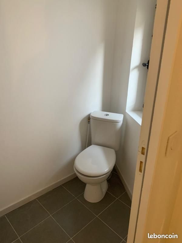 Appartement à louer, 56m², Trets