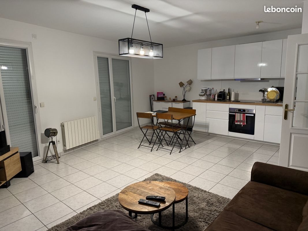 Appartement à louer, 66m², Chassieu