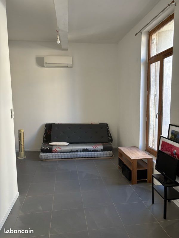 Appartement à louer, 45m², Poussan