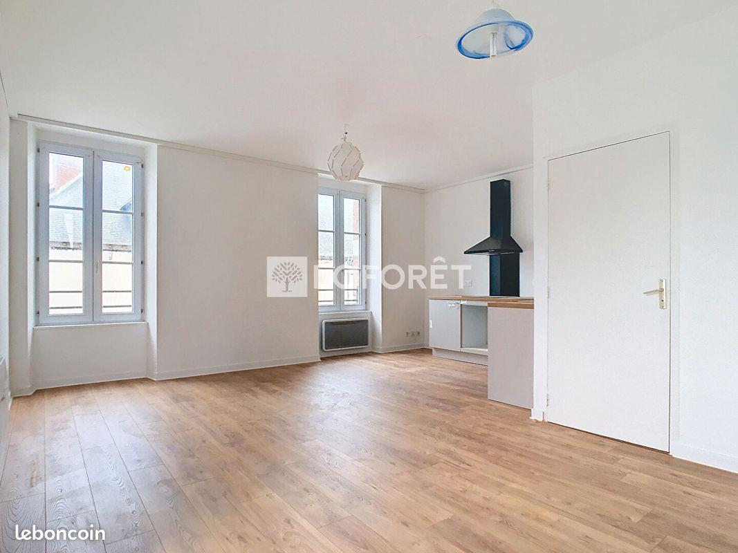 Appartement à louer, 74m², Guignen