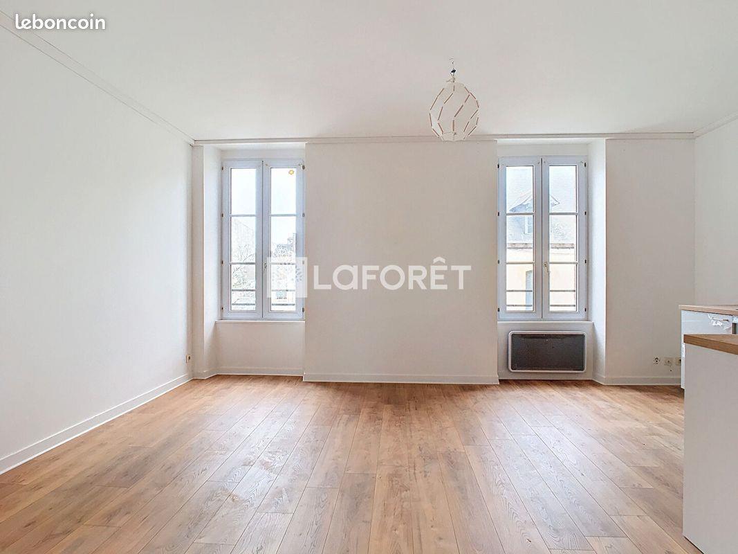 Appartement à louer, 74m², Guignen