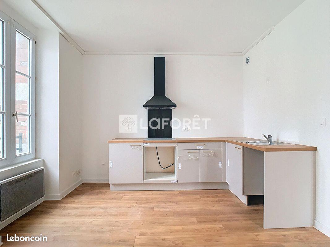 Appartement à louer, 74m², Guignen