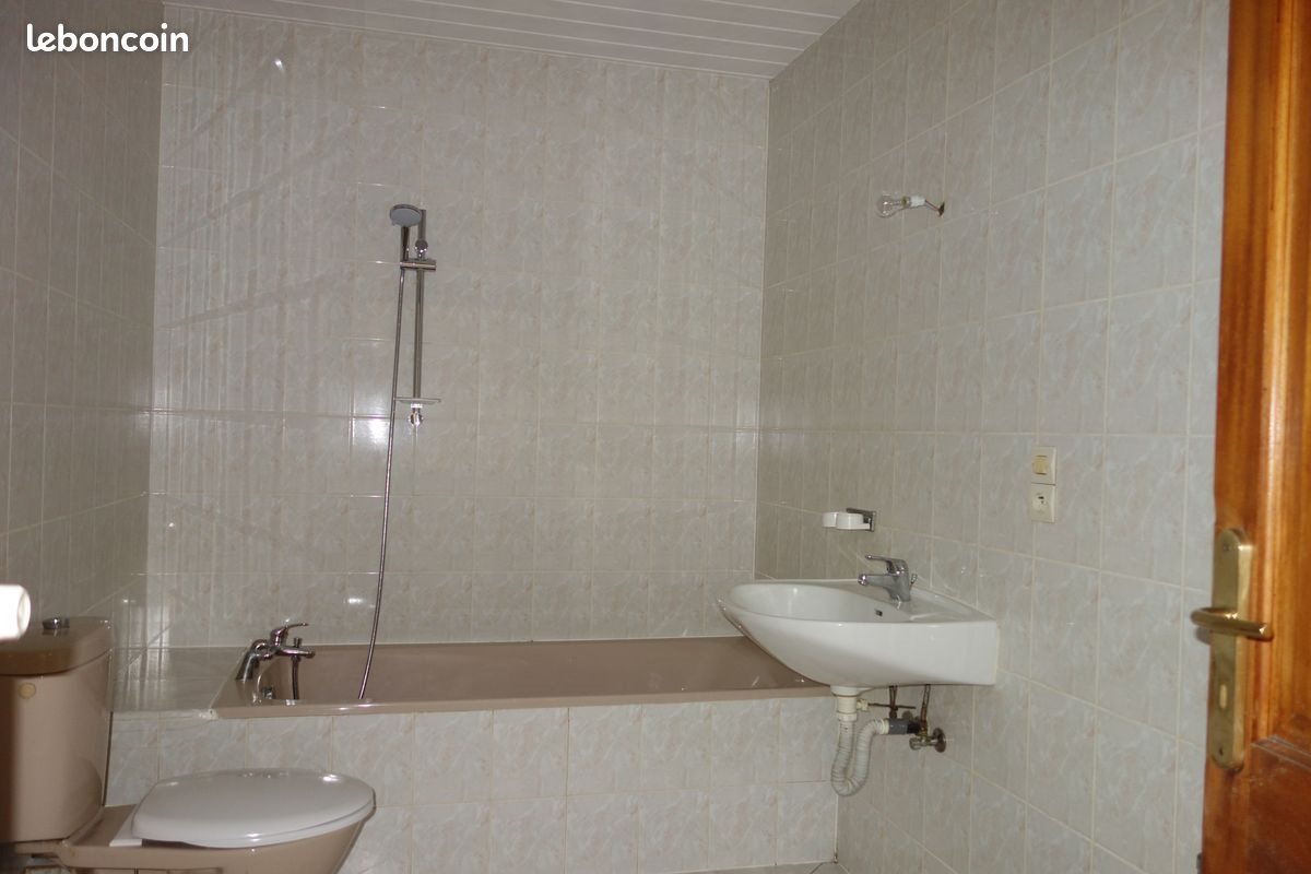 Appartement à louer, 90m², Holling