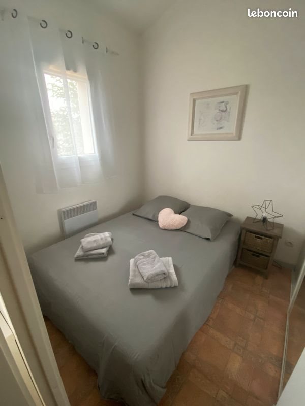 Maison à louer, 35m², Eyguières