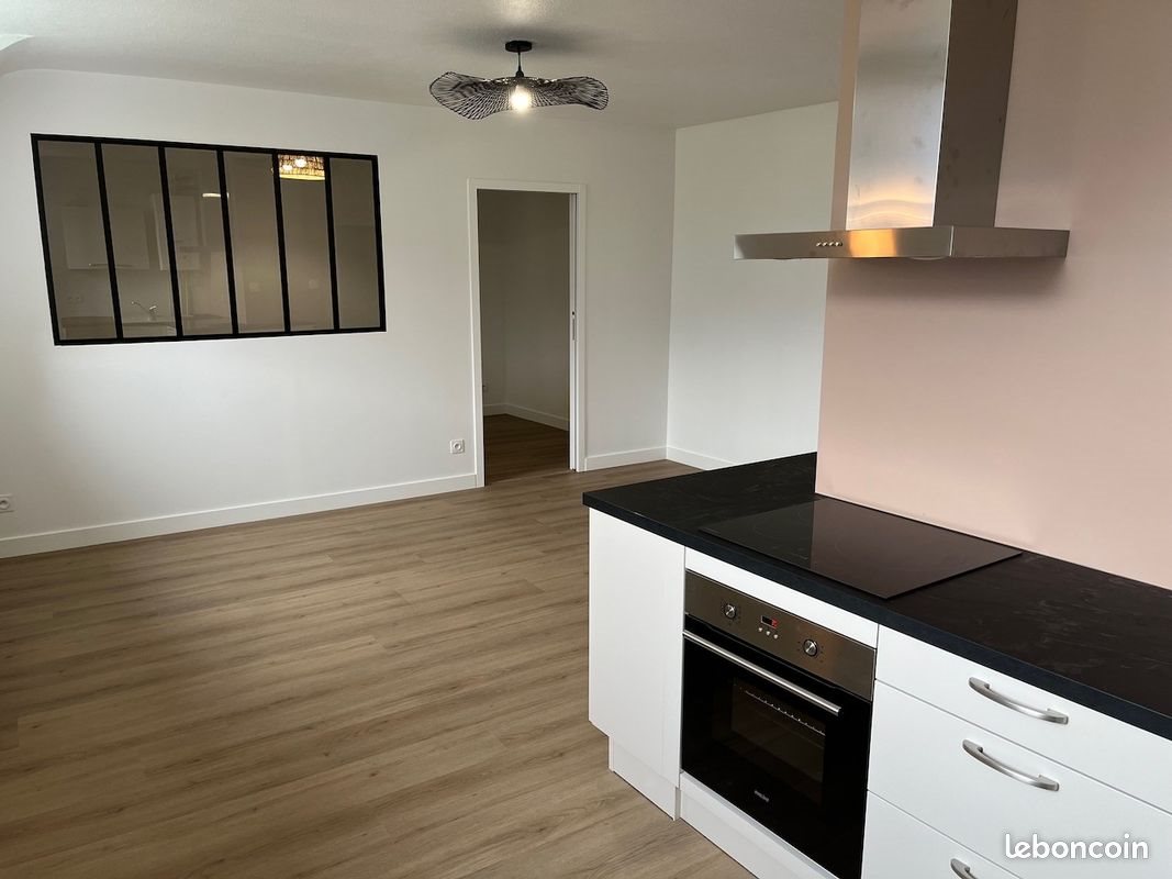 Appartement à louer, 43m², Saint-Egrève