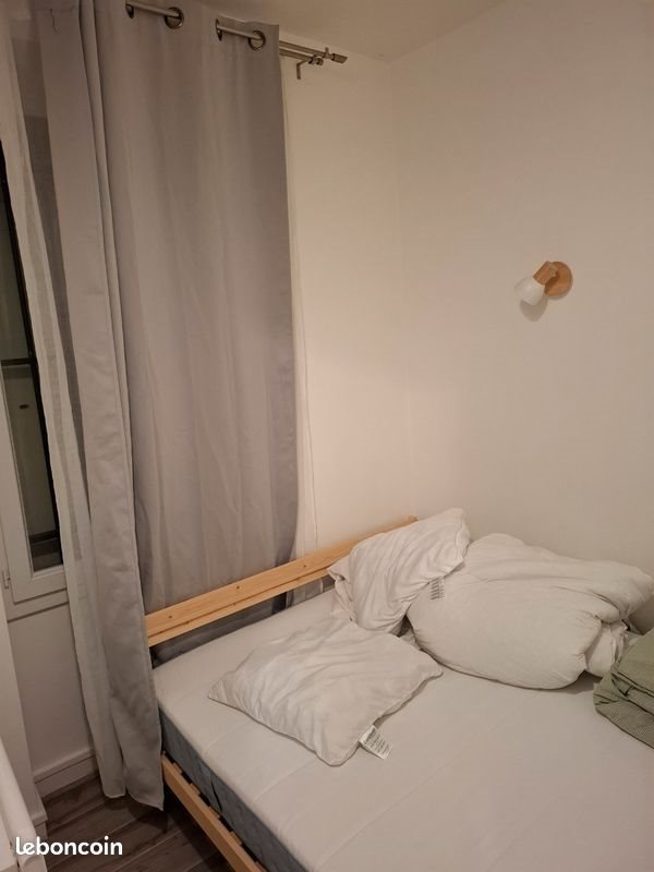 Appartement à louer, 18m², Paris 18ème